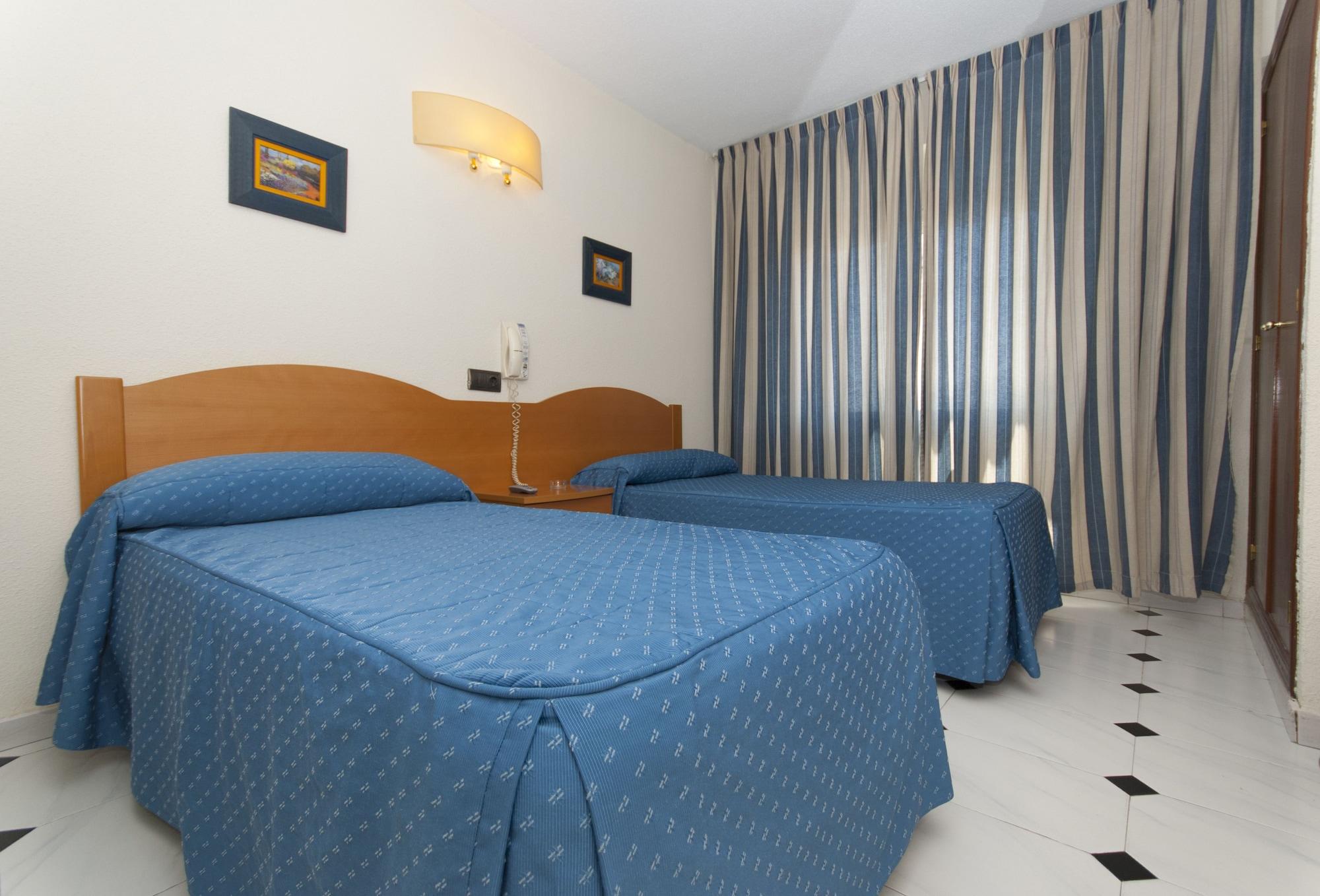 Hostal Goyma I San Fernando De Henares Zewnętrze zdjęcie