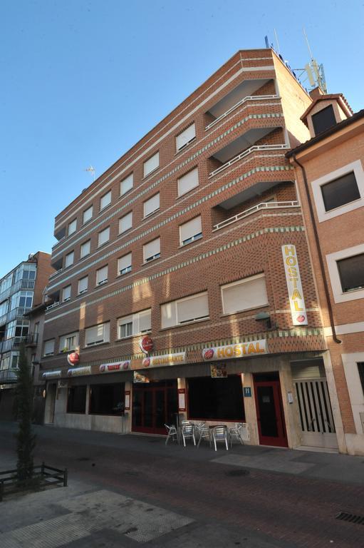 Hostal Goyma I San Fernando De Henares Zewnętrze zdjęcie