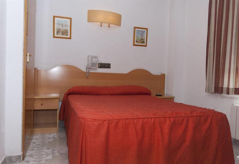 Hostal Goyma I San Fernando De Henares Zewnętrze zdjęcie