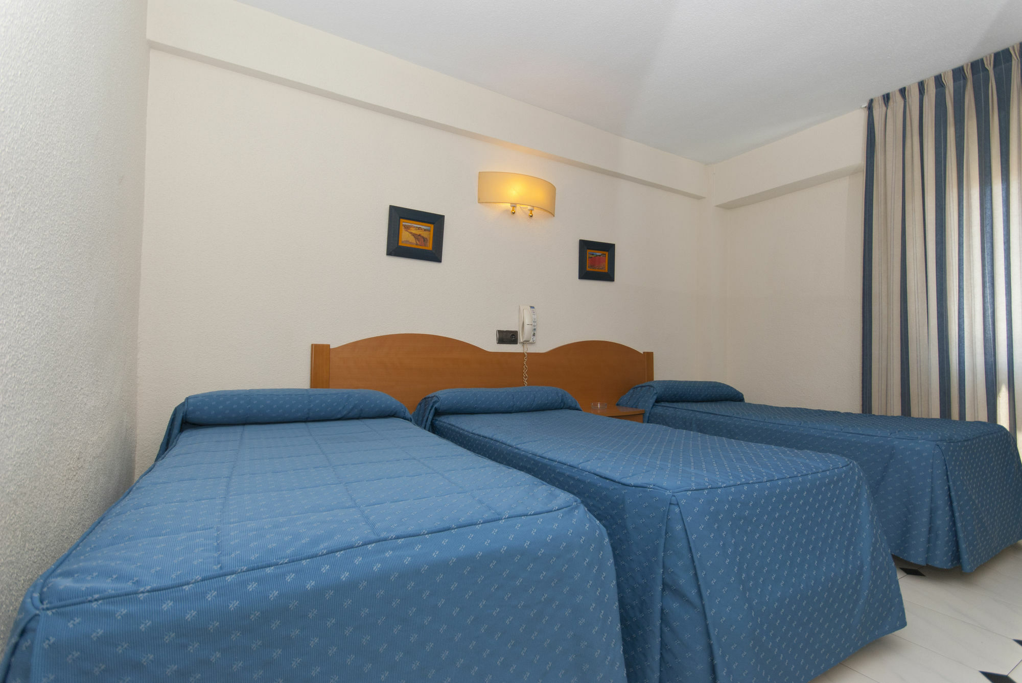 Hostal Goyma I San Fernando De Henares Zewnętrze zdjęcie